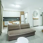 Alexandros 酒店 詹尼察