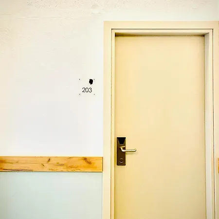 Alexandros Hotel