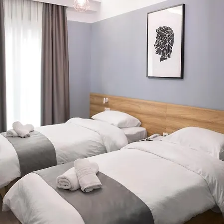 Alexandros Hotel