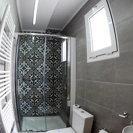 Alexandros Hotel