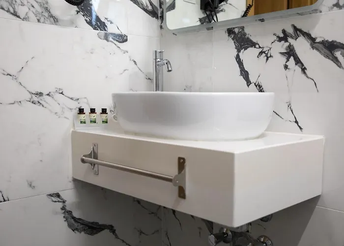 酒店 Alexandros 2*