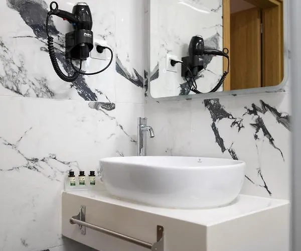 Alexandros 2* 詹尼察